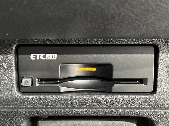 ノート X FOUR メーカー9型ナビ 全周囲カメラ プロパイロット デジタルインナーミラー 衝突軽減装置 ブラインドスポットモニター ステアリングヒーター LEDヘッドライト Bluetooth再生 フルセグ(7枚目)