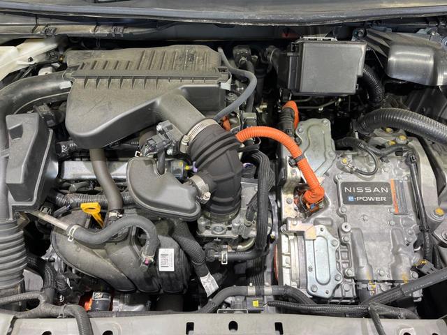 ノート X FOUR メーカー9型ナビ 全周囲カメラ プロパイロット デジタルインナーミラー 衝突軽減装置 ブラインドスポットモニター ステアリングヒーター LEDヘッドライト Bluetooth再生 フルセグ(18枚目)