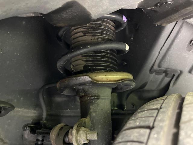 ノート Ｘ　ＤＩＧ－Ｓ　エマージェンシーブレーキパッケージ　純正ナビ　バックカメラ　衝突被害軽減システム　禁煙車　スマートキー　ＥＴＣ　車線逸脱警報　オートエアコン　ＣＤ　地デジ　アイドリングストップ　電動格納ミラー　プライバシーガラス（20枚目）