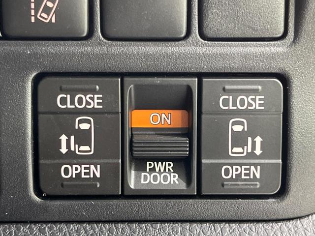 ヴォクシー ＺＳ　煌ＩＩＩ　フリップダウンモニター　純正１０型ナビ　両側電動ドア　衝突軽減装置　バックカメラ　禁煙車　クルコン　ＥＴＣ　オートエアコン　スマートキー　Ｂｌｕｅｔｏｏｔｈ再生　フルセグ　ＬＥＤヘッドライト（6枚目）