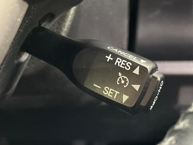 ヴォクシー ＺＳ　煌ＩＩＩ　フリップダウンモニター　純正１０型ナビ　両側電動ドア　衝突軽減装置　バックカメラ　禁煙車　クルコン　ＥＴＣ　オートエアコン　スマートキー　Ｂｌｕｅｔｏｏｔｈ再生　フルセグ　ＬＥＤヘッドライト（37枚目）