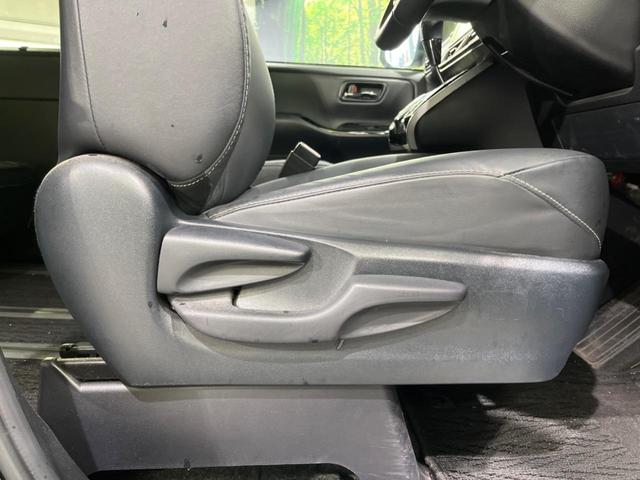 ヴォクシー ＺＳ　煌ＩＩＩ　フリップダウンモニター　純正１０型ナビ　両側電動ドア　衝突軽減装置　バックカメラ　禁煙車　クルコン　ＥＴＣ　オートエアコン　スマートキー　Ｂｌｕｅｔｏｏｔｈ再生　フルセグ　ＬＥＤヘッドライト（59枚目）