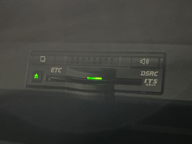 ＮＸ ＮＸ２００ｔ　バージョンＬ　４ＷＤ　サンルーフ　純正ナビ　衝突軽減装置　バックカメラ　レーダークルーズ　シートベンチレーション　ＥＴＣ　Ｂｌｕｅｔｏｏｔｈ　フルセグ　パワーバックドア　クリアランスソナー　３眼ＬＥＤヘッドライト（42枚目）