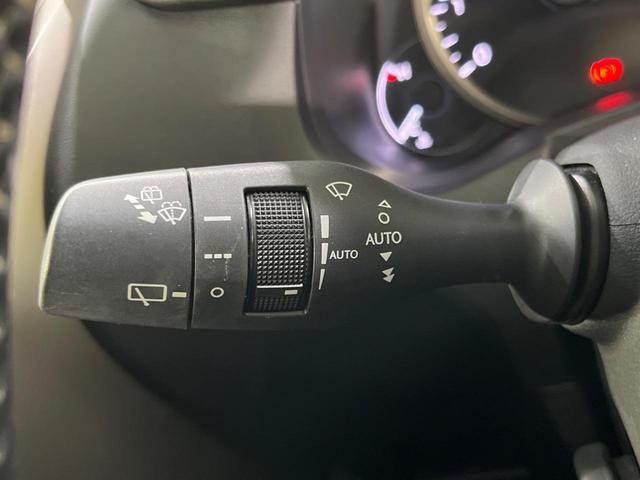 ＮＸ ＮＸ２００ｔ　バージョンＬ　４ＷＤ　サンルーフ　純正ナビ　衝突軽減装置　バックカメラ　レーダークルーズ　シートベンチレーション　ＥＴＣ　Ｂｌｕｅｔｏｏｔｈ　フルセグ　パワーバックドア　クリアランスソナー　３眼ＬＥＤヘッドライト（49枚目）