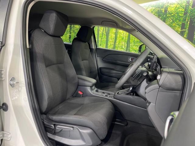 ヴェゼル e:HEV X メーカー9型ナビ 衝突軽減装置 アダプティブクルーズ バックカメラ ETC2.0 Bluetooth再生 フルセグ LEDヘッドライト ワイヤレス充電 オートエアコン スマートキー(8枚目)