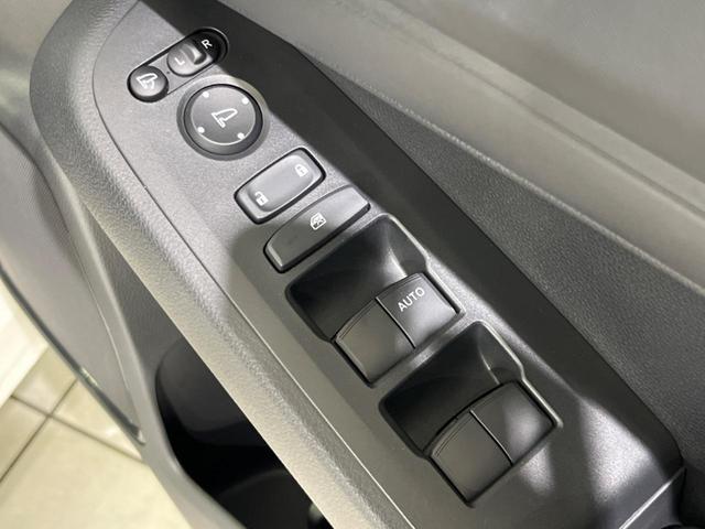 ヴェゼル e:HEV X メーカー9型ナビ 衝突軽減装置 アダプティブクルーズ バックカメラ ETC2.0 Bluetooth再生 フルセグ LEDヘッドライト ワイヤレス充電 オートエアコン スマートキー(58枚目)