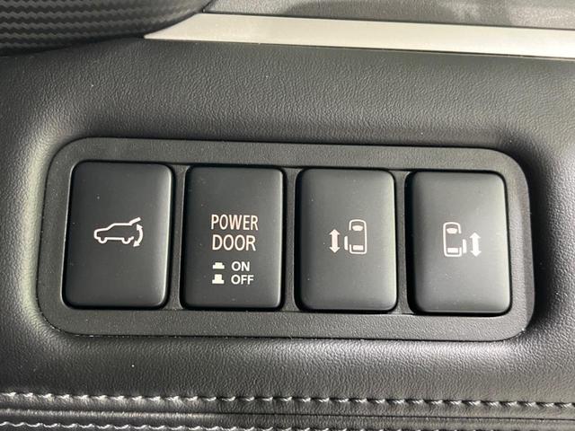 デリカＤ：５ Ｐ　純正１０．１型ナビ　両側電動ドア　全周囲カメラ　衝突軽減システム　レーダークルーズ　禁煙車　電動リアゲート　パワーシート　ブラインドスポットモニター　ＥＴＣ　ドラレコ　ＬＥＤヘッドライト（6枚目）