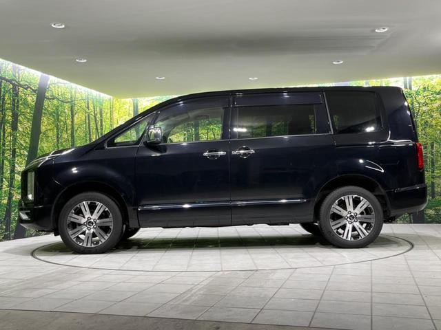 デリカＤ：５ Ｐ　純正１０．１型ナビ　両側電動ドア　全周囲カメラ　衝突軽減システム　レーダークルーズ　禁煙車　電動リアゲート　パワーシート　ブラインドスポットモニター　ＥＴＣ　ドラレコ　ＬＥＤヘッドライト（31枚目）