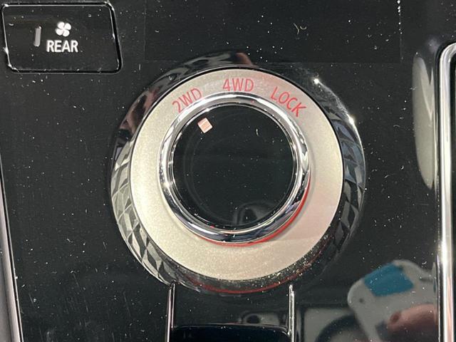 デリカＤ：５ Ｐ　純正１０．１型ナビ　両側電動ドア　全周囲カメラ　衝突軽減システム　レーダークルーズ　禁煙車　電動リアゲート　パワーシート　ブラインドスポットモニター　ＥＴＣ　ドラレコ　ＬＥＤヘッドライト（42枚目）