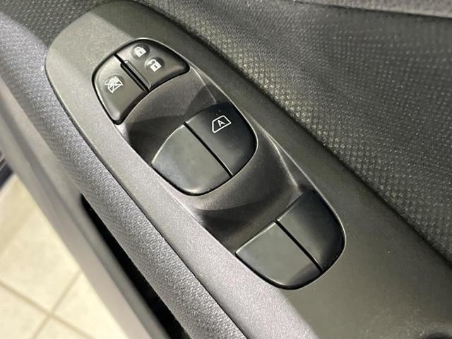 セレナ ハイウェイスター S-ハイブリッド フリップダウンモニター 電動スライドドア SDナビ バックカメラ 衝突被害軽減システム 禁煙車 スマートキー ETC クルコン 車線逸脱警報 オートライト オートエアコン リアサンシェード(50枚目)