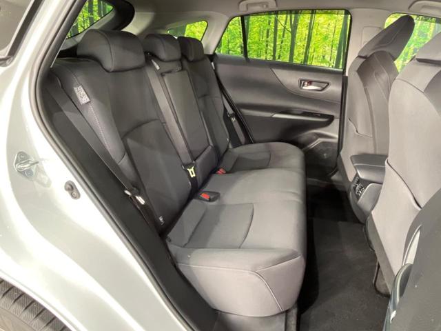 ハリアー Ｓ　純正８型ディスプレイオーディオ　禁煙車　衝突軽減装置　バックカメラ　レーダークルーズ　ブラインドスポットモニター　Ｂｌｕｅｔｏｏｔｈ再生　フルセグ　ＥＴＣ　オートエアコン　ＬＥＤヘッドライト（9枚目）