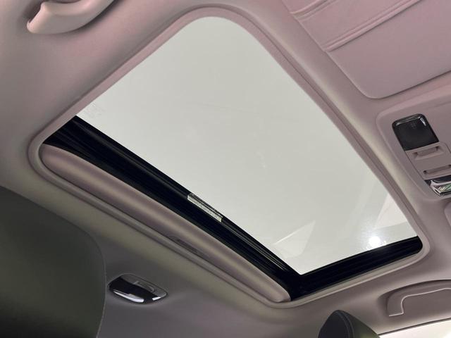 レガシィアウトバック リミテッド　４ＷＤ　サンルーフ　ＳＤナビ　バックカメラ　衝突軽減システム　レーダークルーズ　禁煙車　電動リアゲート　レザーシート　シートヒーター　スマートキー　ＬＥＤヘッド　ＥＴＣ　車線逸脱警報　オートライト（3枚目）