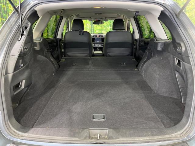 レガシィアウトバック リミテッド　４ＷＤ　サンルーフ　ＳＤナビ　バックカメラ　衝突軽減システム　レーダークルーズ　禁煙車　電動リアゲート　レザーシート　シートヒーター　スマートキー　ＬＥＤヘッド　ＥＴＣ　車線逸脱警報　オートライト（10枚目）