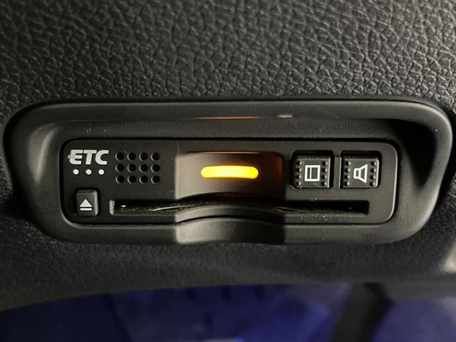 ヴェゼル ハイブリッドZ・ホンダセンシング 純正ナビ バックカメラ 衝突被害軽減システム レーダークルーズ 禁煙車  シートヒーター スマートキー LEDヘッド ETC 車線逸脱警報 オートライト デュアルエアコン 電動パーキングブレーキ(8枚目)