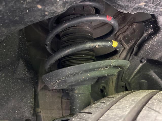 ハリアー S 純正8型ディスプレイオーディオ バックカメラ 衝突軽減 レーダークルーズ 禁煙車 ドラレコ コーナーセンサー スマートキー LEDヘッド ETC2.0 オートハイビーム 車線逸脱警報 オートライト(24枚目)