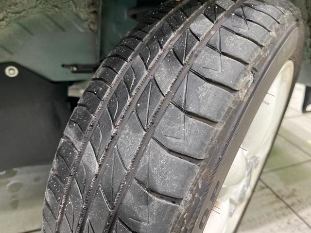 ハイゼットトラック ジャンボＳＡＩＩＩｔ　４ＷＤ　純正ナビ　衝突被害軽減システム　禁煙車　ＬＥＤヘッド　ＥＴＣ　オートライト　Ｂｌｕｅｔｏｏｔｈ　ＣＤ　ＤＶＤ再生　ＬＥＤフォグ　１５インチアルミ　キーレスエントリー（39枚目）