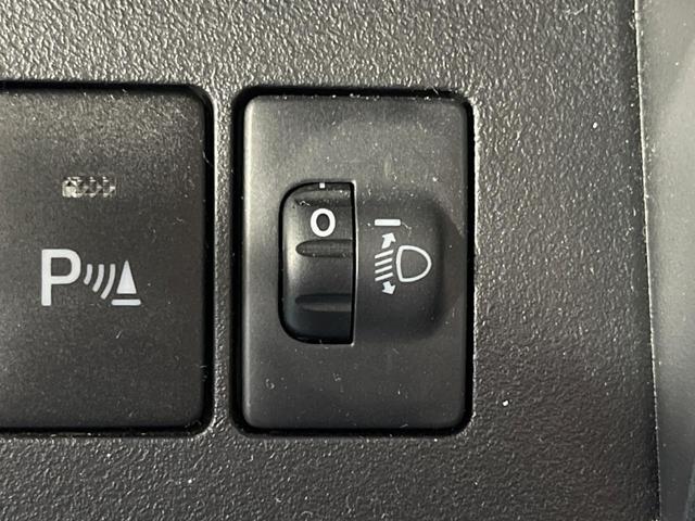 ハイゼットトラック ジャンボＳＡＩＩＩｔ　４ＷＤ　純正ナビ　衝突被害軽減システム　禁煙車　ＬＥＤヘッド　ＥＴＣ　オートライト　Ｂｌｕｅｔｏｏｔｈ　ＣＤ　ＤＶＤ再生　ＬＥＤフォグ　１５インチアルミ　キーレスエントリー（52枚目）