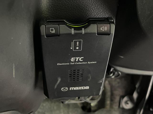 アルトターボRS ベースグレード 純正ナビ バックカメラ 衝突被害軽減システム ターボ 禁煙車 シートヒーター ドラレコ ETC スマートキー HIDヘッド オートエアコン 純正15インチアルミ Bluetooth 電動格納ミラー(5枚目)