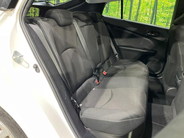 プリウス S SDナビ バックカメラ 衝害軽減システム レーダークルーズ 禁煙車 コーナーセンサー ドラレコ スマートキー LEDヘッド ETC2.0 オートハイビーム 車線逸脱警報 オートライト オートエアコン(9枚目)