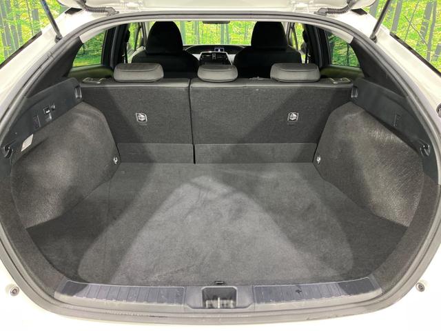 プリウス S SDナビ バックカメラ 衝害軽減システム レーダークルーズ 禁煙車 コーナーセンサー ドラレコ スマートキー LEDヘッド ETC2.0 オートハイビーム 車線逸脱警報 オートライト オートエアコン(10枚目)