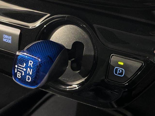 プリウス S SDナビ バックカメラ 衝害軽減システム レーダークルーズ 禁煙車 コーナーセンサー ドラレコ スマートキー LEDヘッド ETC2.0 オートハイビーム 車線逸脱警報 オートライト オートエアコン(23枚目)