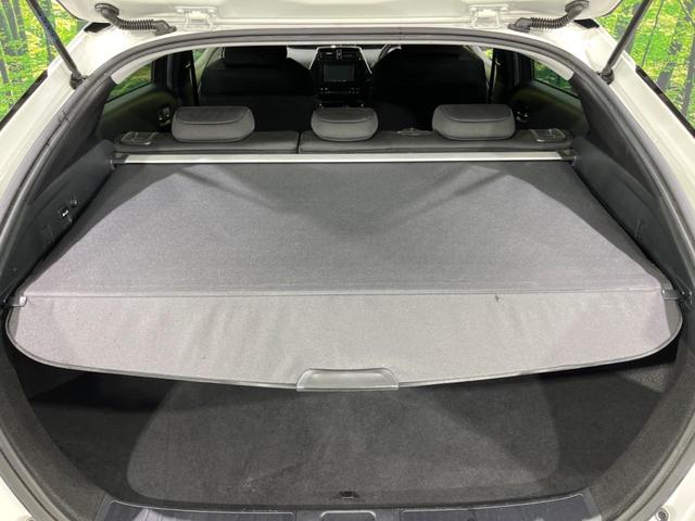 プリウス S SDナビ バックカメラ 衝害軽減システム レーダークルーズ 禁煙車 コーナーセンサー ドラレコ スマートキー LEDヘッド ETC2.0 オートハイビーム 車線逸脱警報 オートライト オートエアコン(37枚目)