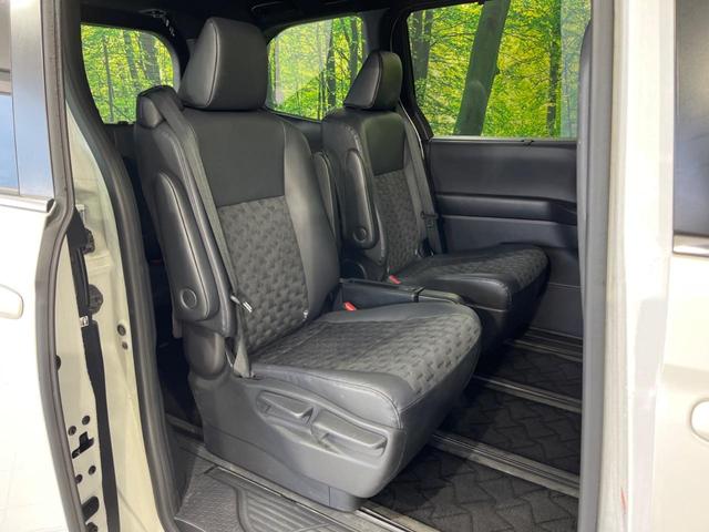 ヴォクシー S-Z 8型ディスプレイオーディオ 両側電動ドア 全周囲カメラ 寒冷地仕様 衝突被害軽減システム レーダークルーズ 禁煙車 電動リアゲート ハーフレザーシート ドラレコ コーナーセンサー スマートキー(8枚目)