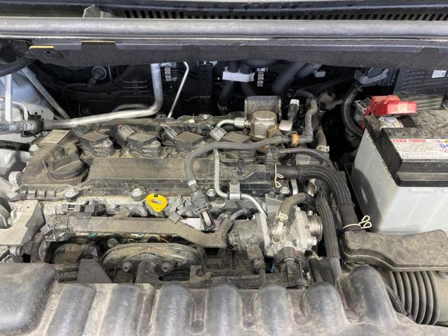 ヴォクシー S-Z 8型ディスプレイオーディオ 両側電動ドア 全周囲カメラ 寒冷地仕様 衝突被害軽減システム レーダークルーズ 禁煙車 電動リアゲート ハーフレザーシート ドラレコ コーナーセンサー スマートキー(18枚目)