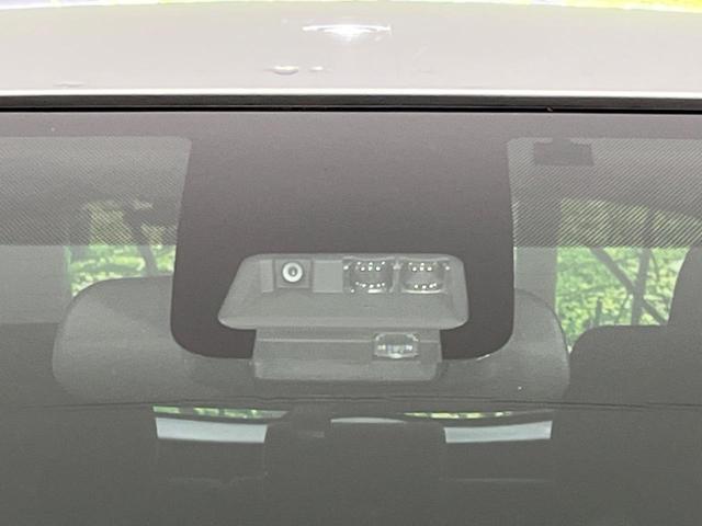 ヴィッツ F 4WD SDナビ バックカメラ プリクラッシュセーフティ ETC HIDヘッド オートマチックハイビーム 先行車発進オシラセ機能 オートライト Bluetooth接続 14インチアルミ(5枚目)