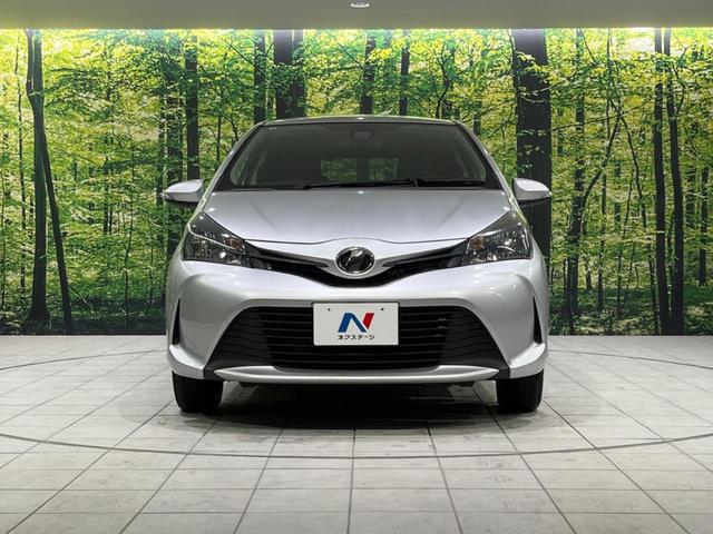 ヴィッツ F 4WD SDナビ バックカメラ プリクラッシュセーフティ ETC HIDヘッド オートマチックハイビーム 先行車発進オシラセ機能 オートライト Bluetooth接続 14インチアルミ(14枚目)