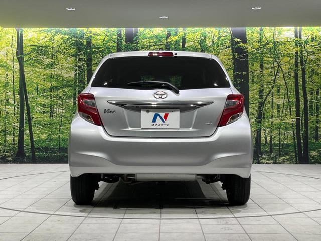 ヴィッツ F 4WD SDナビ バックカメラ プリクラッシュセーフティ ETC HIDヘッド オートマチックハイビーム 先行車発進オシラセ機能 オートライト Bluetooth接続 14インチアルミ(15枚目)