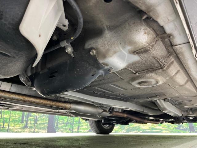 ヴィッツ F 4WD SDナビ バックカメラ プリクラッシュセーフティ ETC HIDヘッド オートマチックハイビーム 先行車発進オシラセ機能 オートライト Bluetooth接続 14インチアルミ(23枚目)