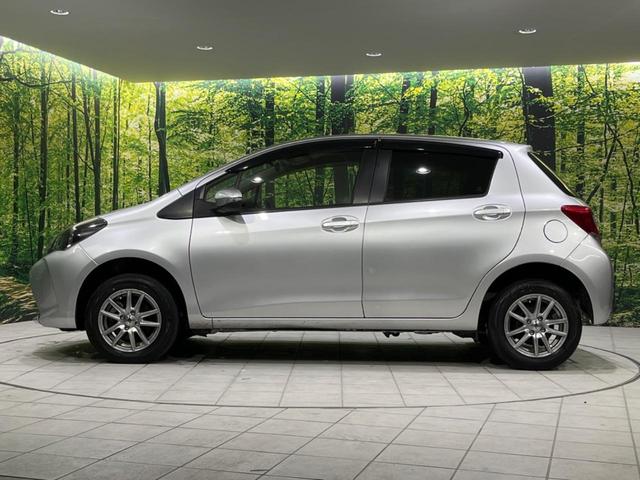 ヴィッツ F 4WD SDナビ バックカメラ プリクラッシュセーフティ ETC HIDヘッド オートマチックハイビーム 先行車発進オシラセ機能 オートライト Bluetooth接続 14インチアルミ(29枚目)