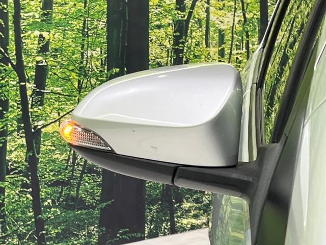 ヴィッツ F 4WD SDナビ バックカメラ プリクラッシュセーフティ ETC HIDヘッド オートマチックハイビーム 先行車発進オシラセ機能 オートライト Bluetooth接続 14インチアルミ(30枚目)