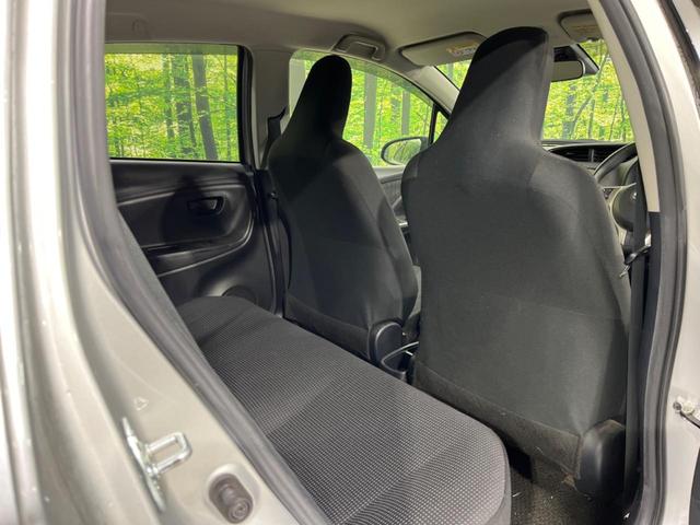 ヴィッツ F 4WD SDナビ バックカメラ プリクラッシュセーフティ ETC HIDヘッド オートマチックハイビーム 先行車発進オシラセ機能 オートライト Bluetooth接続 14インチアルミ(32枚目)