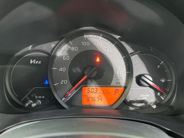 ヴィッツ F 4WD SDナビ バックカメラ プリクラッシュセーフティ ETC HIDヘッド オートマチックハイビーム 先行車発進オシラセ機能 オートライト Bluetooth接続 14インチアルミ(35枚目)