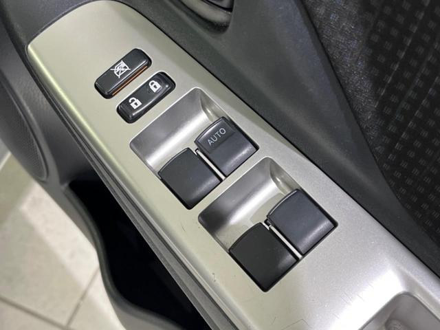 ヴィッツ F 4WD SDナビ バックカメラ プリクラッシュセーフティ ETC HIDヘッド オートマチックハイビーム 先行車発進オシラセ機能 オートライト Bluetooth接続 14インチアルミ(41枚目)