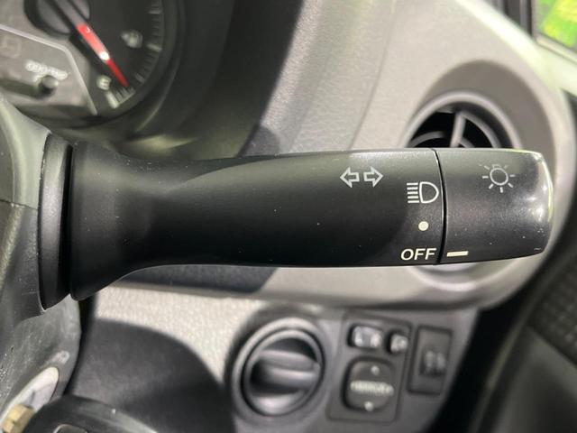 ヴィッツ F 4WD SDナビ バックカメラ プリクラッシュセーフティ ETC HIDヘッド オートマチックハイビーム 先行車発進オシラセ機能 オートライト Bluetooth接続 14インチアルミ(51枚目)