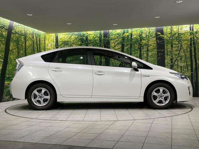 プリウス Ｓ　ＬＥＤエディション　純正ＳＤナビ　バックカメラ　禁煙車　スマートキー　ＬＥＤヘッドライト　ＥＴＣ　オートライト　オートエアコン　ＣＤ　ＤＶＤ再生　電動格納ミラー　フォグライト　盗難防止システム（39枚目）