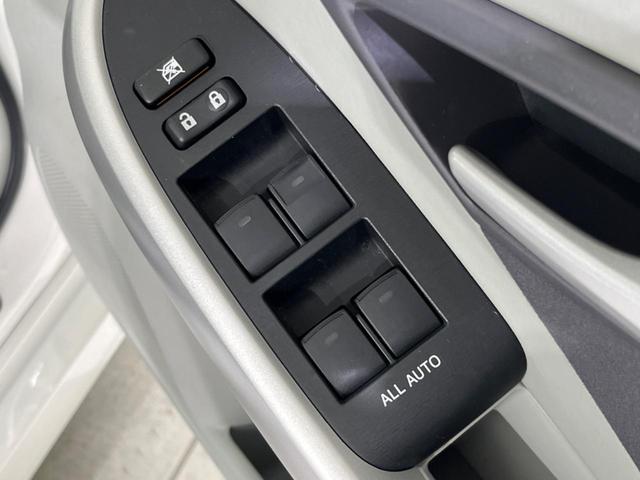 プリウス Ｓ　ＬＥＤエディション　純正ＳＤナビ　バックカメラ　禁煙車　スマートキー　ＬＥＤヘッドライト　ＥＴＣ　オートライト　オートエアコン　ＣＤ　ＤＶＤ再生　電動格納ミラー　フォグライト　盗難防止システム（43枚目）