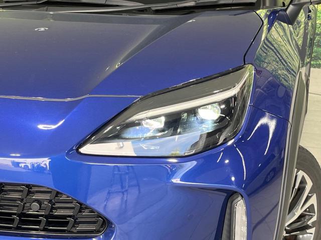 ヤリスクロス ハイブリッドZ 4WD 全周囲カメラ 純正8型ナビ付ディスプレイオーディオ 衝突軽減装置 レーダークルーズ 禁煙車 パワーシート ドラレコ フルセグTV スマートキー LEDヘッド ETC シートヒーター(12枚目)