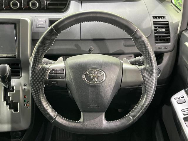 ヴォクシー ZS 煌III 4WD 両側電動ドア 後席モニター ALPINE8型ナビ バックカメラ 禁煙車 スマートキー HIDヘッド ETC デュアルエアコン 純正15インチアルミ Bluetooth 電動格納ミラー(12枚目)