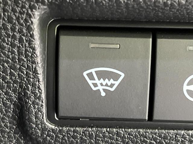 カローラクロス ハイブリッド　Ｚ　４ＷＤ　禁煙車　寒冷地仕様　サンルーフ　純正１０．５型ＤＡ　全周囲カメラ　アドバンストパーク　衝突軽減装置　ＬＥＤヘッド／フォグ　シーケンシャルターンランプ　ブラインドスポットモニター　シートエアコン（6枚目）