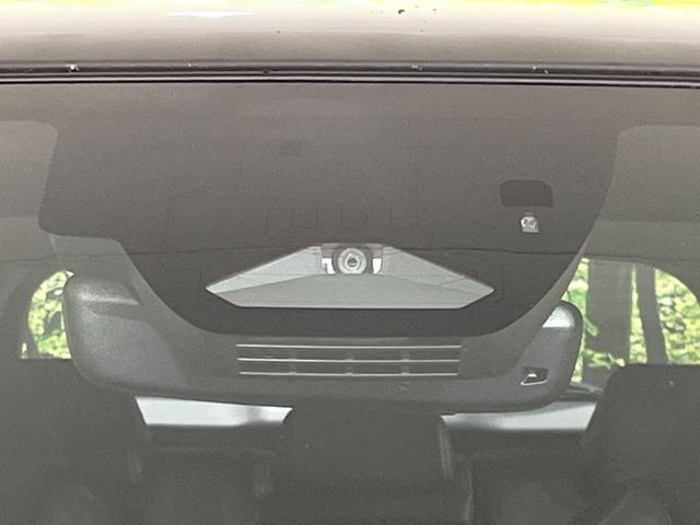 カローラクロス ハイブリッド　Ｚ　４ＷＤ　禁煙車　寒冷地仕様　サンルーフ　純正１０．５型ＤＡ　全周囲カメラ　アドバンストパーク　衝突軽減装置　ＬＥＤヘッド／フォグ　シーケンシャルターンランプ　ブラインドスポットモニター　シートエアコン（7枚目）