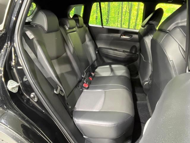 カローラクロス ハイブリッド　Ｚ　４ＷＤ　禁煙車　寒冷地仕様　サンルーフ　純正１０．５型ＤＡ　全周囲カメラ　アドバンストパーク　衝突軽減装置　ＬＥＤヘッド／フォグ　シーケンシャルターンランプ　ブラインドスポットモニター　シートエアコン（9枚目）