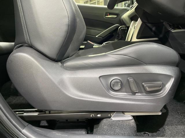 カローラクロス ハイブリッド　Ｚ　４ＷＤ　禁煙車　寒冷地仕様　サンルーフ　純正１０．５型ＤＡ　全周囲カメラ　アドバンストパーク　衝突軽減装置　ＬＥＤヘッド／フォグ　シーケンシャルターンランプ　ブラインドスポットモニター　シートエアコン（38枚目）