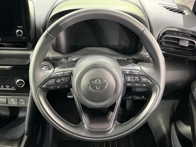 ヤリスクロス Ｇ　禁煙車　純正８型ディスプレイオーディオ　バックカメラ　Ｂｌｕｅｔｏｏｔｈ接続　衝突軽減装置　レーダークルコン　オートハイビーム　革巻きステアリング　ドライブモードセレクト　オートエアコン　スマートキー（11枚目）