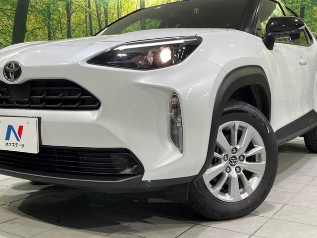 ヤリスクロス Ｇ　禁煙車　純正８型ディスプレイオーディオ　バックカメラ　Ｂｌｕｅｔｏｏｔｈ接続　衝突軽減装置　レーダークルコン　オートハイビーム　革巻きステアリング　ドライブモードセレクト　オートエアコン　スマートキー（12枚目）