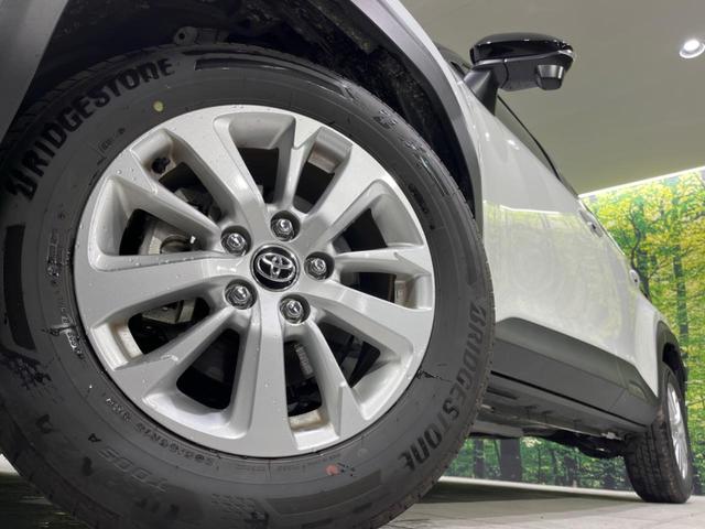 ヤリスクロス Ｇ　禁煙車　純正８型ディスプレイオーディオ　バックカメラ　Ｂｌｕｅｔｏｏｔｈ接続　衝突軽減装置　レーダークルコン　オートハイビーム　革巻きステアリング　ドライブモードセレクト　オートエアコン　スマートキー（13枚目）