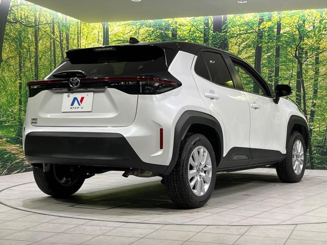 ヤリスクロス Ｇ　禁煙車　純正８型ディスプレイオーディオ　バックカメラ　Ｂｌｕｅｔｏｏｔｈ接続　衝突軽減装置　レーダークルコン　オートハイビーム　革巻きステアリング　ドライブモードセレクト　オートエアコン　スマートキー（17枚目）